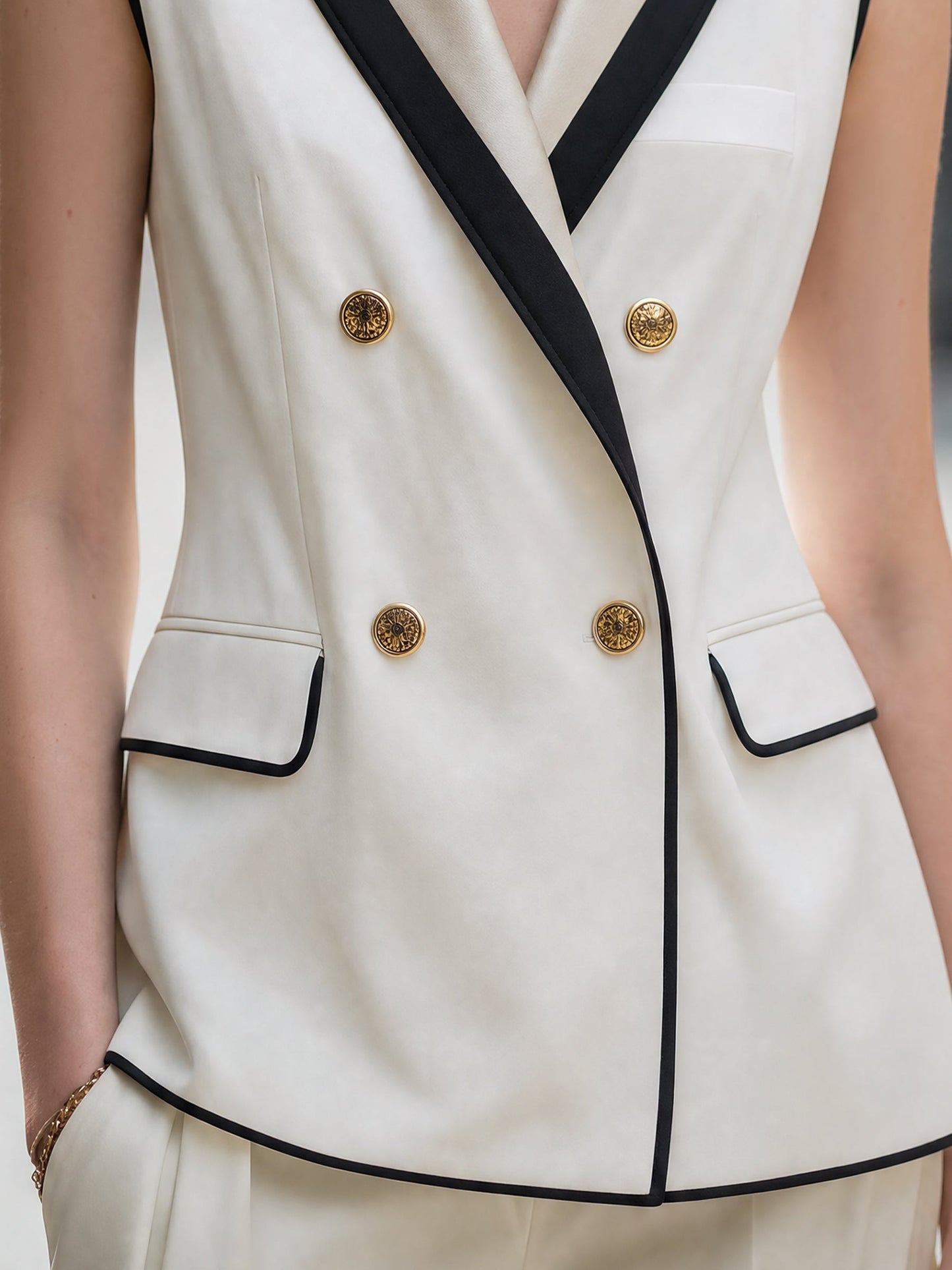 Contrast Trim Double-Breasted Sleeveless Tailored Vest