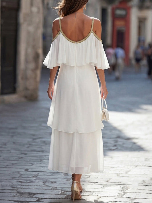 Vestido Midi de Chiffon em Camadas com Recorte no Ombro e Acabamento Metálico