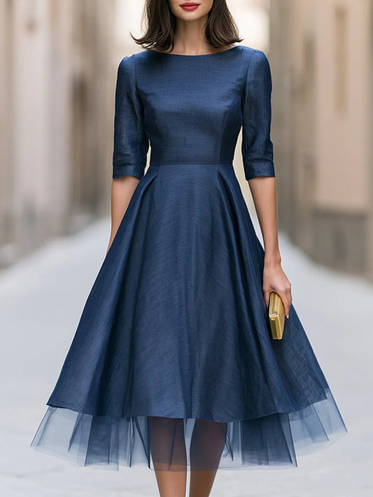 Robe midi trapèze à encolure bateau et ourlet en tulle