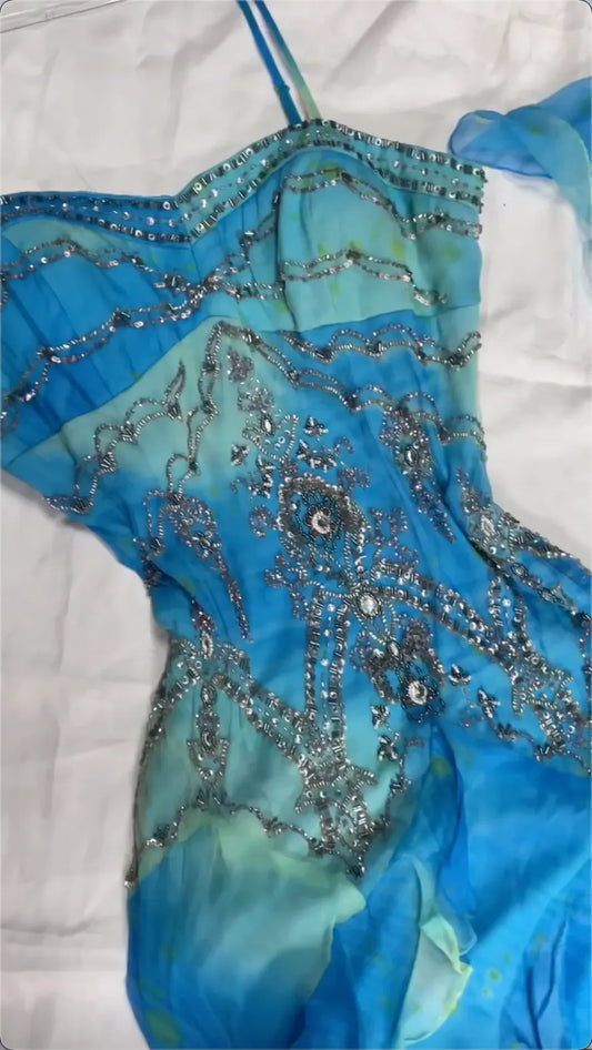 Lindo vestido de conto de fadas🧚🏻