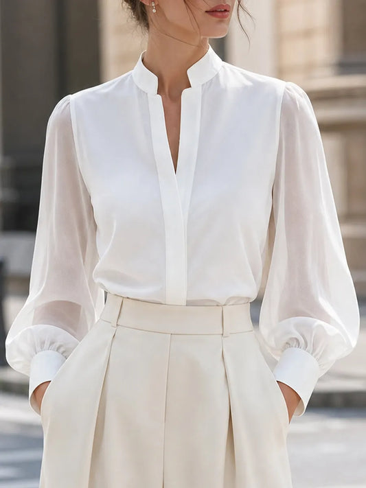 Blouse col montant, encolure en V fendue, manches longues lanternes transparentes