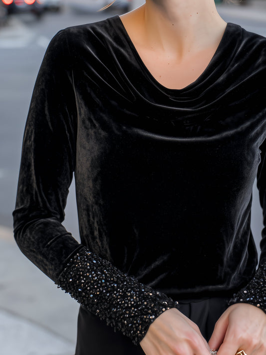 Haut à col bénitier en velours et poignets à sequins