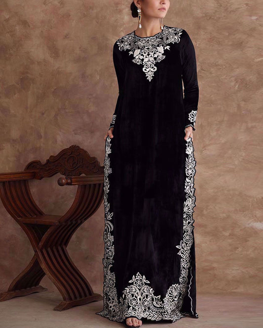 Kaftan élégant en velours brodé
