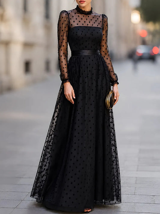 Robe longue élégante en maille à pois à manches longues