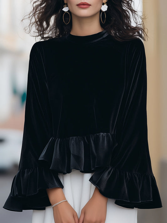 Blusa de Veludo com Babado na Gola Redonda