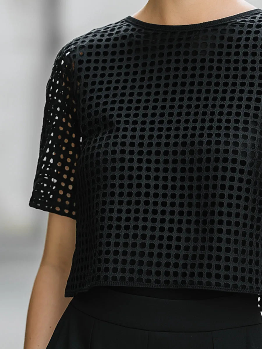 Black Short-Sleeve Textured Grid Crop Top