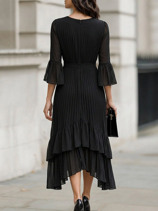 Robe midi en mousseline plissée avec décolleté en V et manches évasées 3/4