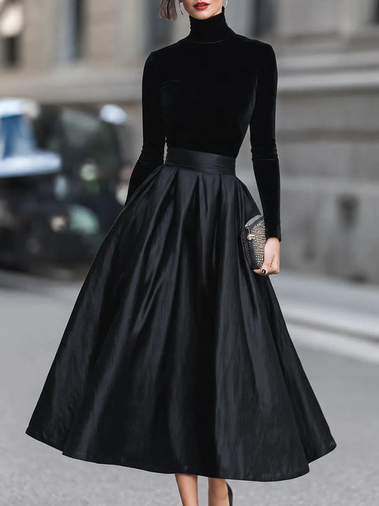 Vestido Maxi de Saia Godê, Manga Longa e Gola Alta