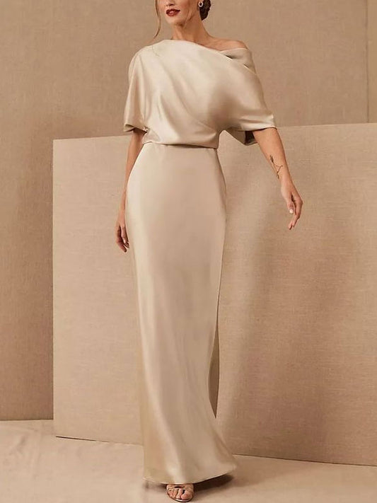 Robes élégantes en satin sans bretelles pour femmes