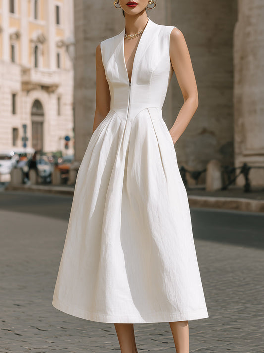 Robe midi sculpturale décolletée en V sans manches