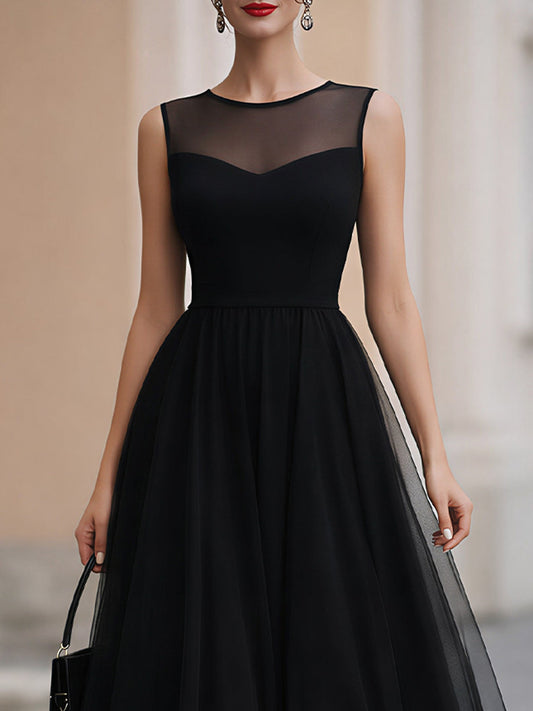 Robe midi noire sans manches en tulle à empiècement en maille