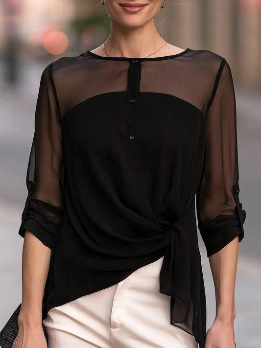 Blusa de chiffon com nó frontal assimétrico e pala transparente