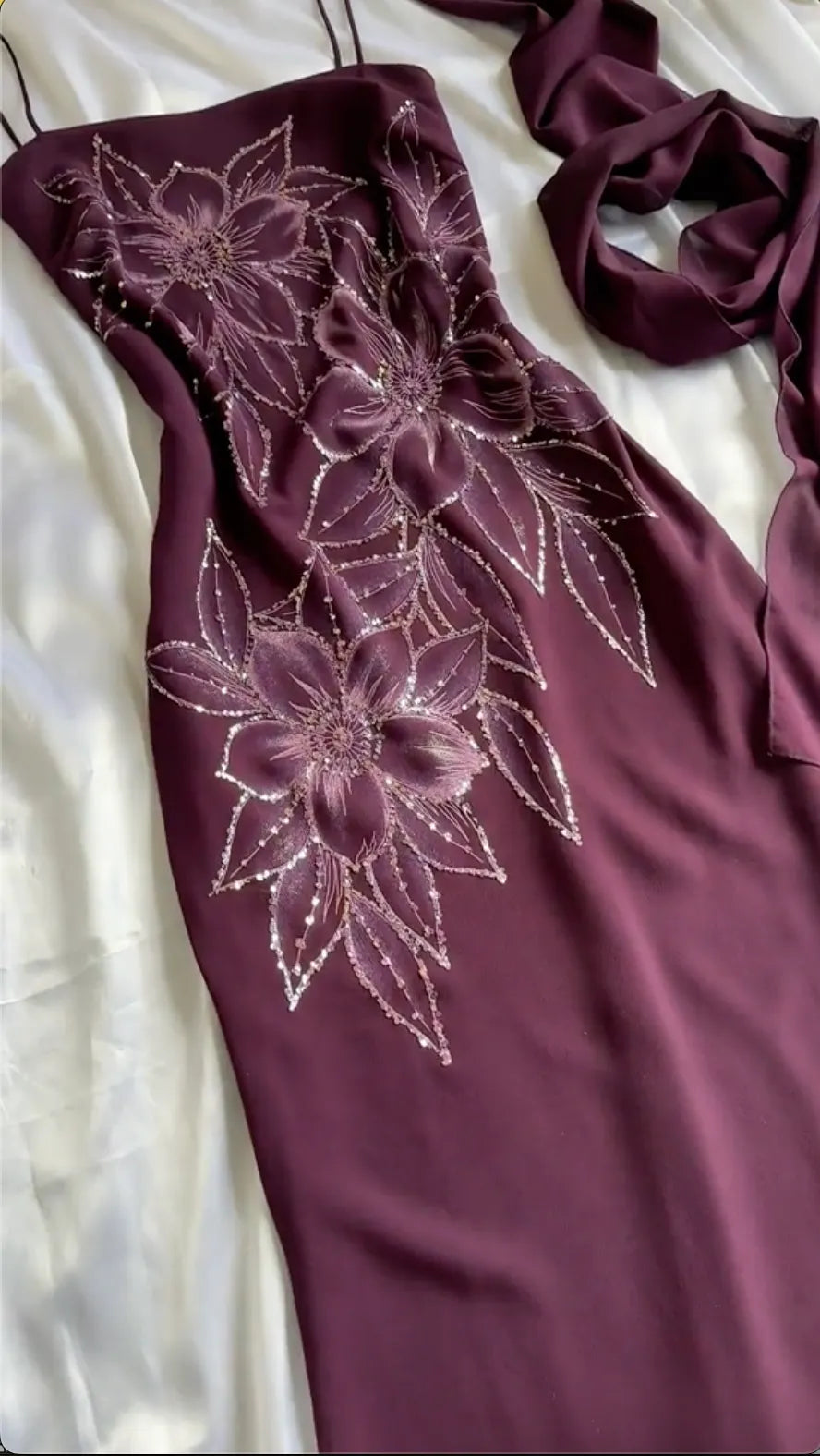 A 90s prom dress 🍇✨ Beautiful fairytale dress🧚🏻