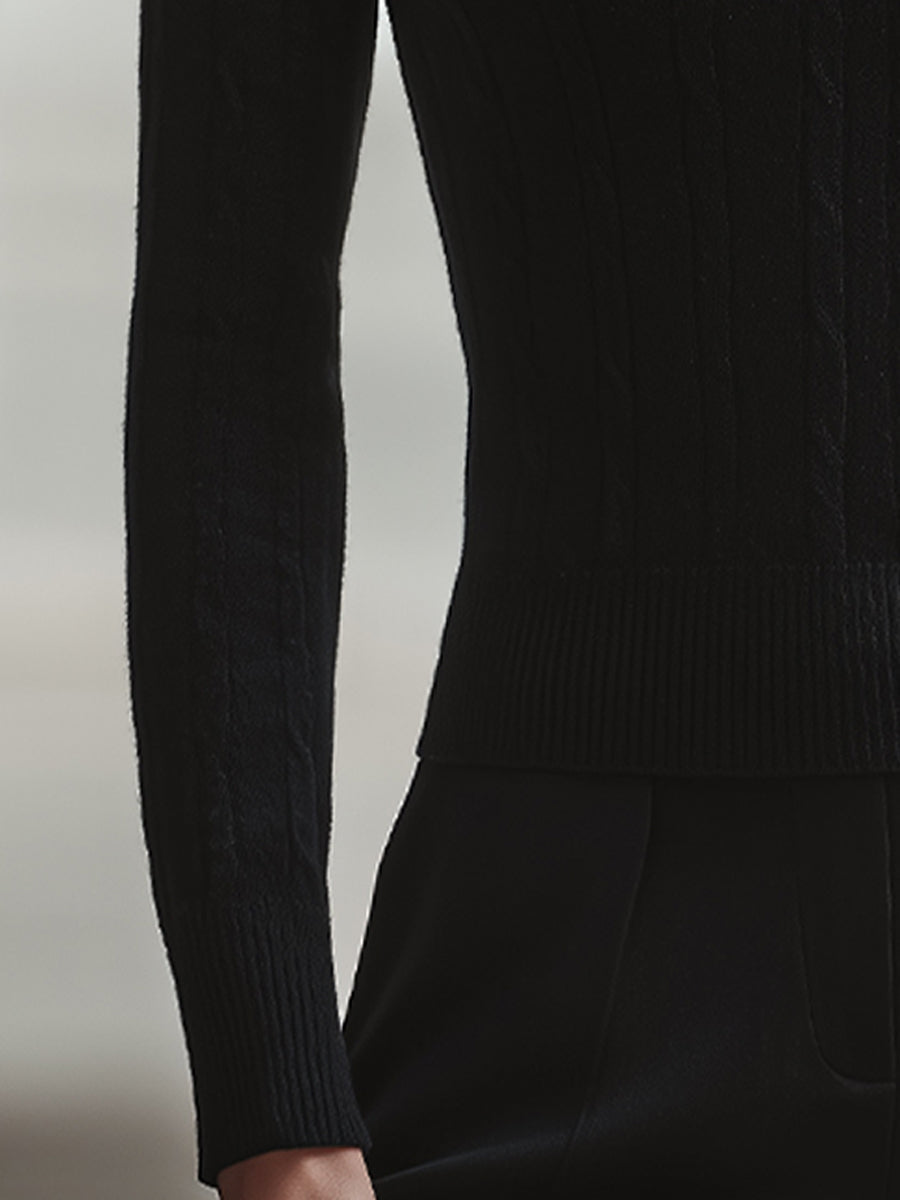 Elegant Cable-Knit Crewneck Fitted Sweater