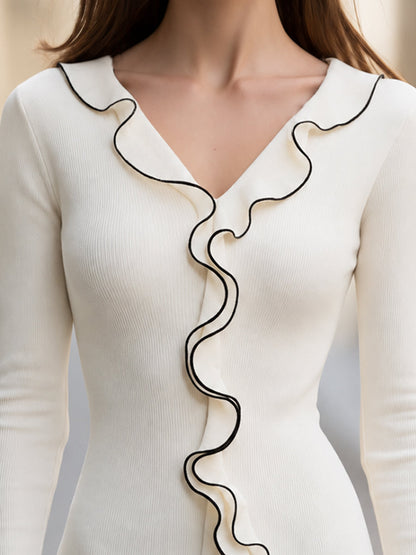 Contrast Ruffle V-Neck Knit Top