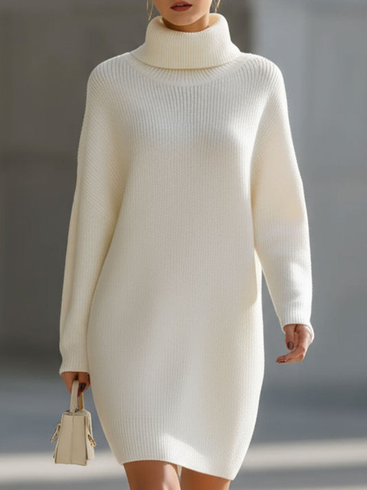 Vestido de malha canelado gola alta creme elegante