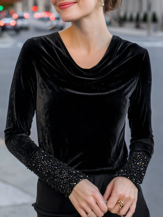 Haut à col bénitier en velours et poignets à sequins