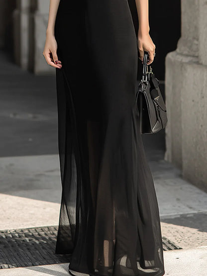 Elegant Cutout Halter Maxi Evening Dress
