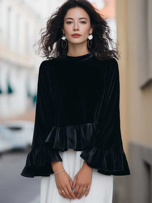 Blusa de Veludo com Babado na Gola Redonda